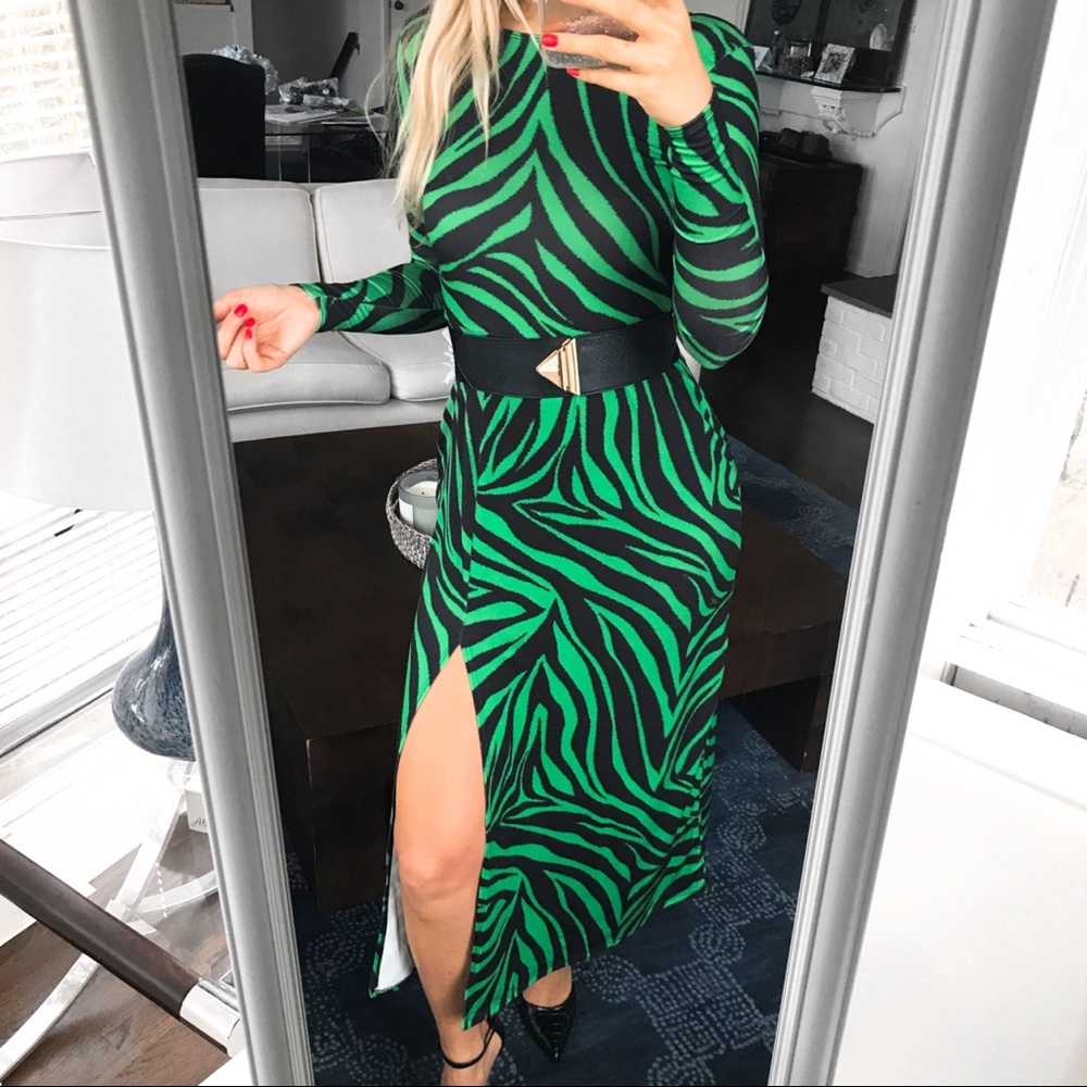 🆕 GREEN BLACK ZEBRA PRINT SLIT MAXI DRESS! - Picture 5 of 8